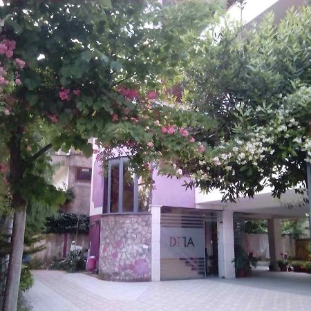Hotel Deja Tirana Zewnętrze zdjęcie