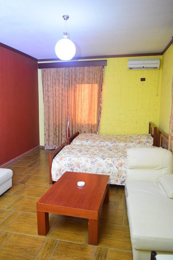 Hotel Deja Tirana Zewnętrze zdjęcie